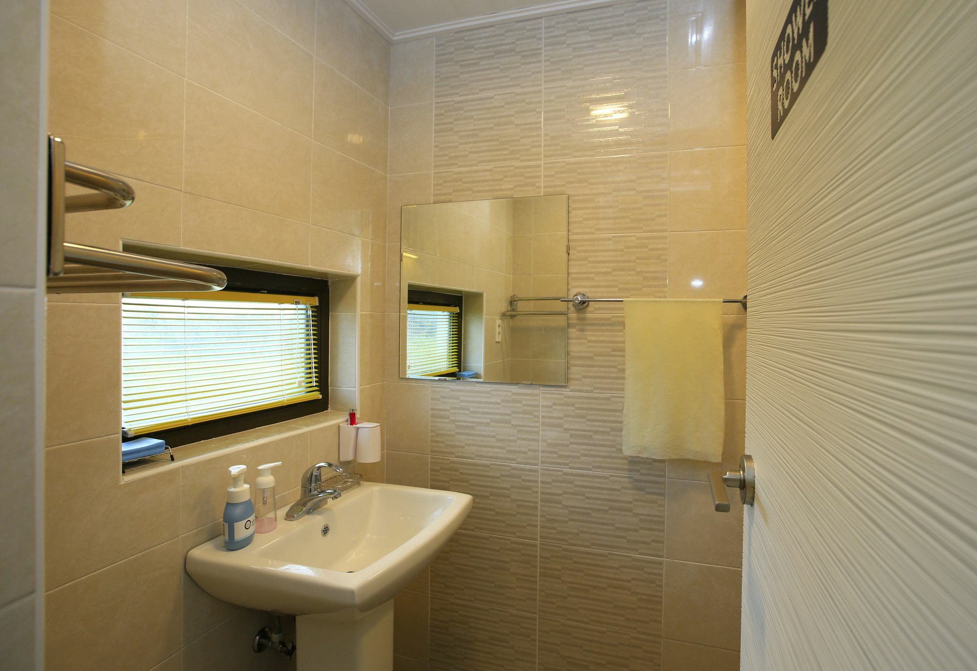 Dongdong Guesthouse 济州市 外观 照片